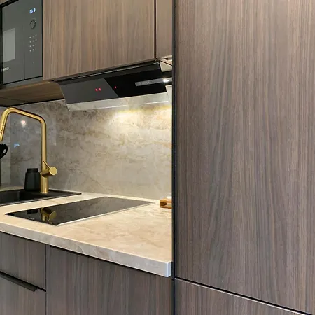 Luxury Homes Collection, * Burgo