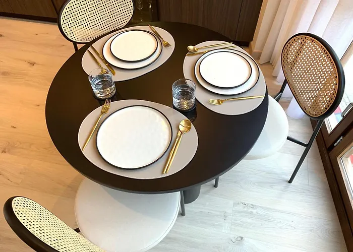 Luxury Homes Collection, Daire Burgo